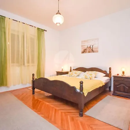 Apartment Guliver Weißenburg