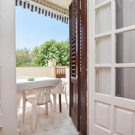 Guliver Apartment
